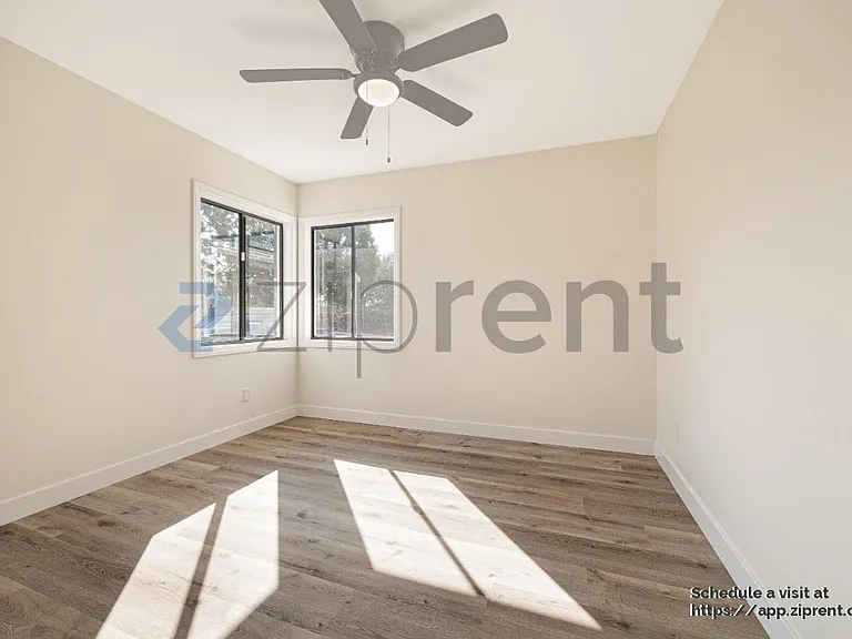 4914 Zion Ave — Photo 7