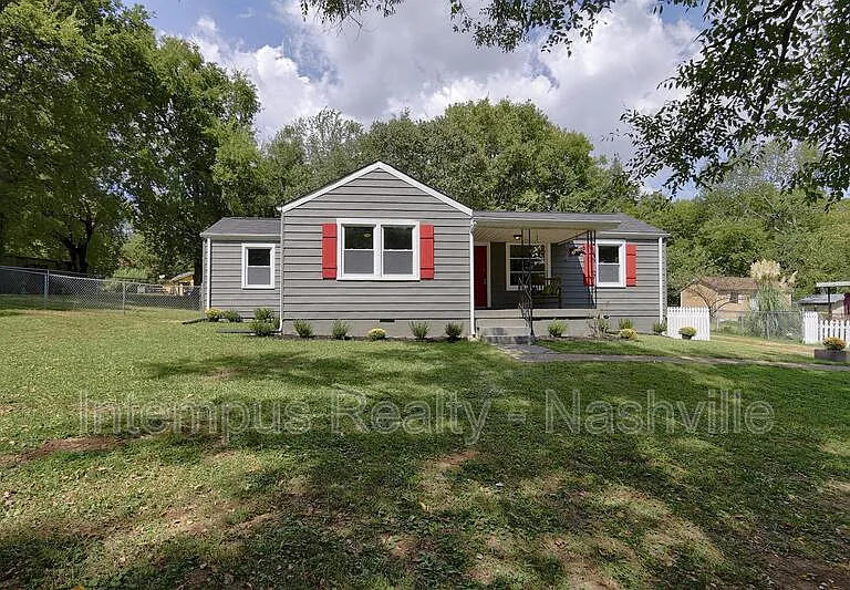 98 Oriel Ave — Photo 2