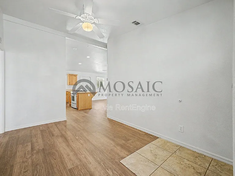1625 S 74th St — Photo 9