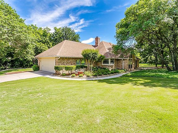 4th image of 106 Tanglewood Dr