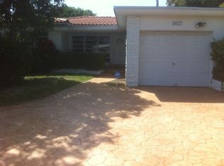 9072 Emerson Ave, Surfside, FL 33154