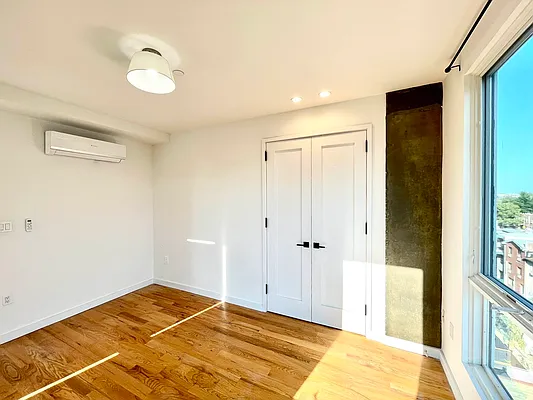 Rented by Pear NYC LLC | media 26