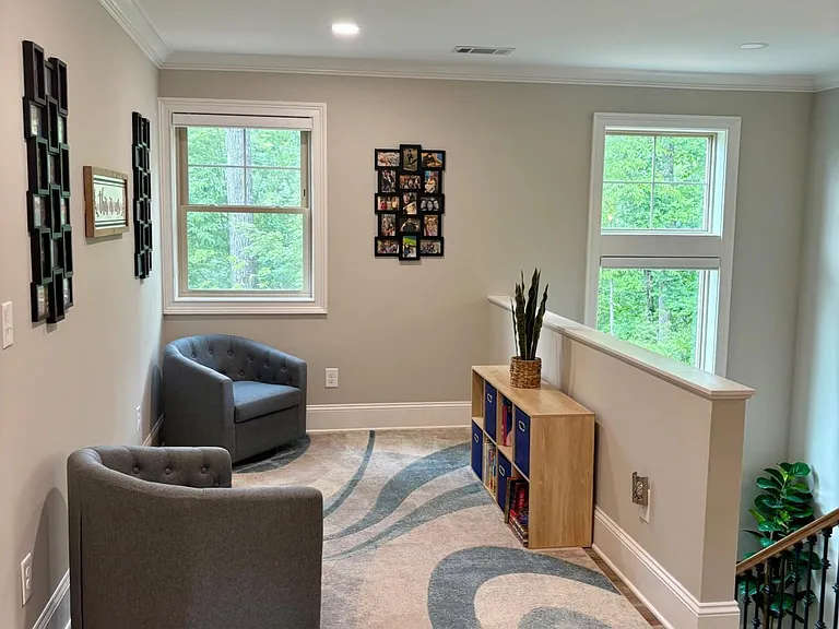 76 Hatch Dr — Photo 3