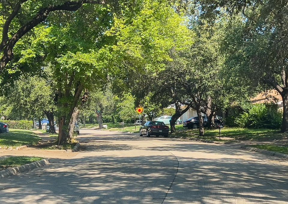 1st image of 613 Edelweiss Dr