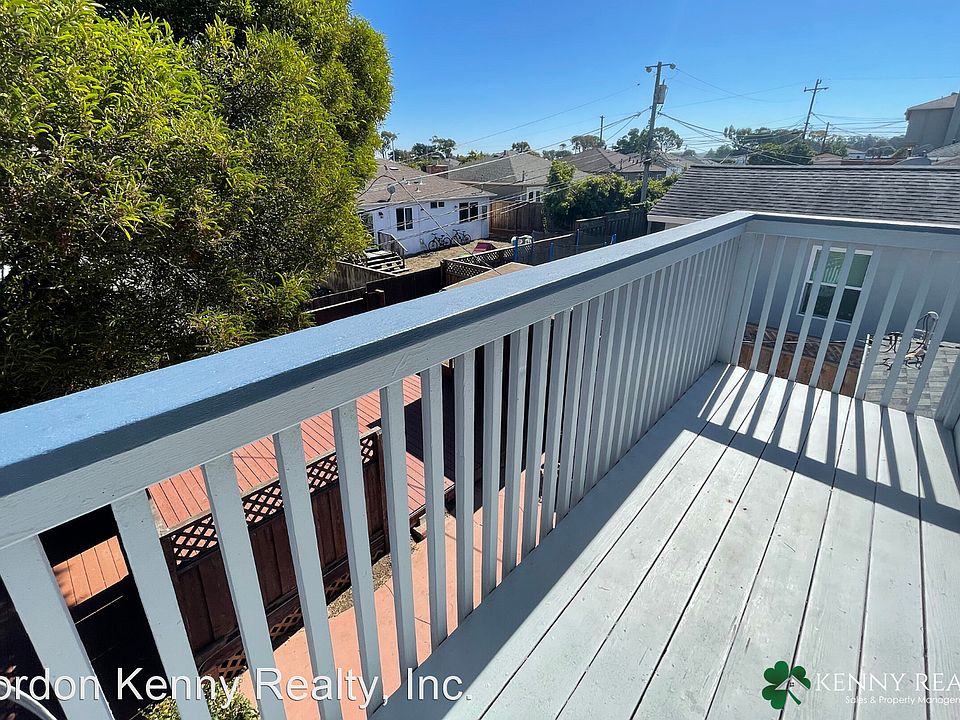 1st image of 118 Sherwood Way