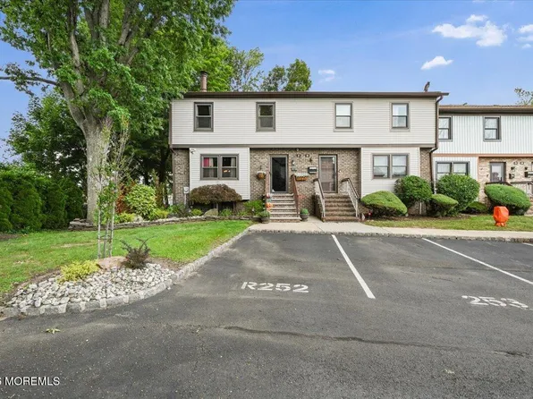 27 Highview Drive #27, Woodbridge, NJ 07095