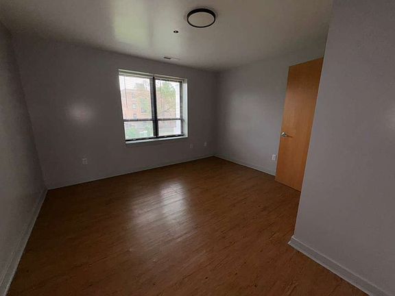 5th image of 60 Coleman St #3E