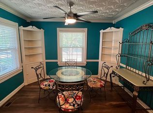 3908 Winchester Rd, Saint Matthews, KY 40207