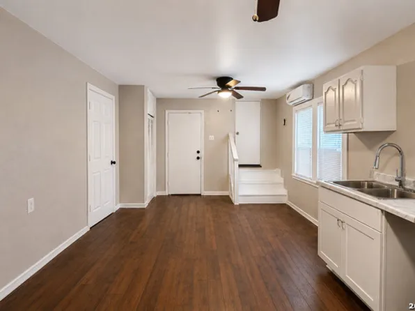 1319 Leal St #3, San Antonio, TX 78207