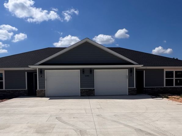 1101 Center Court Cir