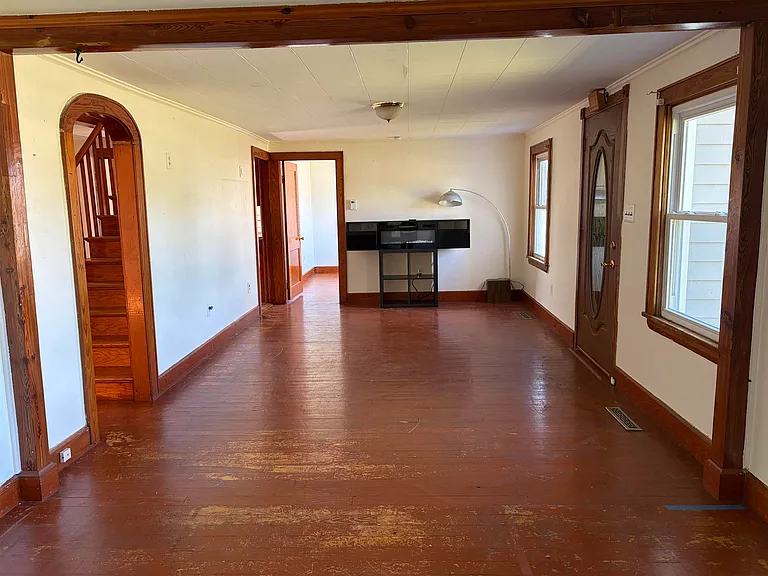 1420 Woodbury Ave — Photo 10