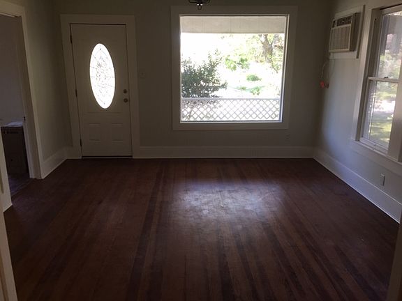4th image of 311 Hill St
