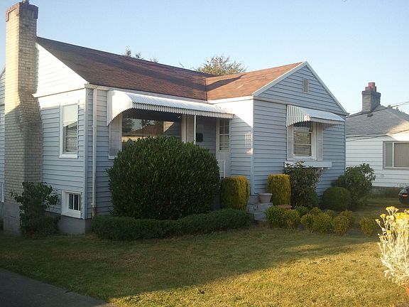 front yard / main entrance
