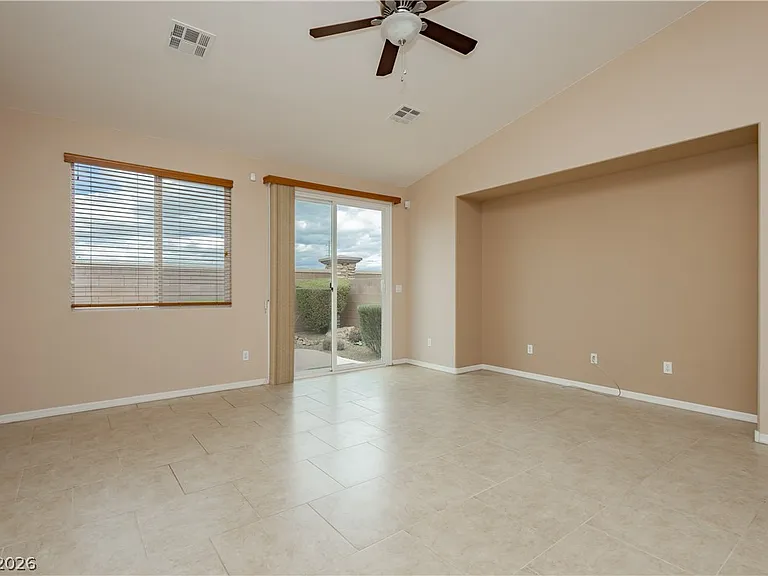 11220 Robin Park Ave — Photo 7