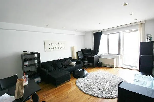 Rented by Aventana | media 9