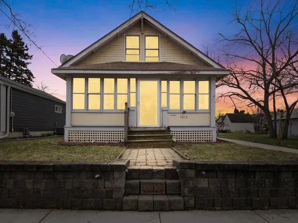 1013 Pearl STREET, Waukesha, WI 53186