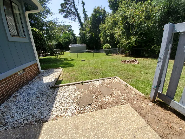 6400 Hollyhock Ct — Photo 31