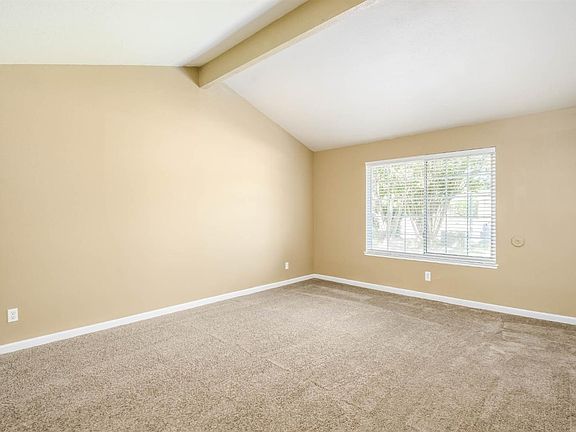3rd image of 2613 Stingray Ct