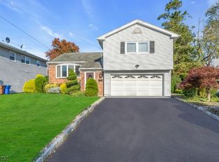 1136 Debra Dr, Linden, NJ 07036