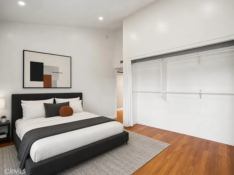 5340 Wilkinson Ave #6 — Photo 12