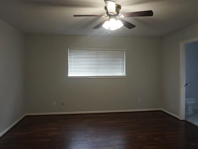10703 Wickersham Ln — Photo 23