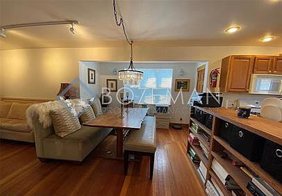 2nd image of 102 E Yellowstone Ave #B
