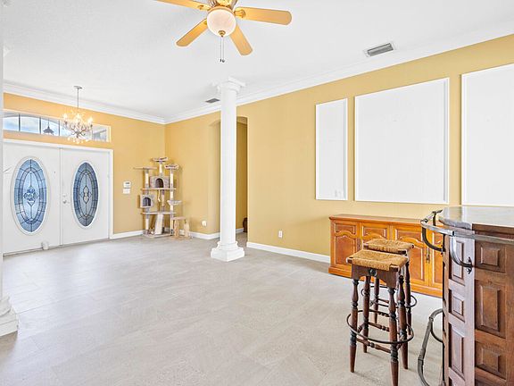 3rd image of 493 NW Dover Court