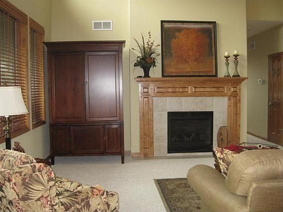 3rd image of 3521 Sequoia Cir