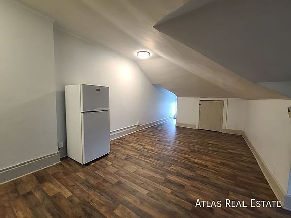 3rd image of 1066 N Clarkson St APT 8