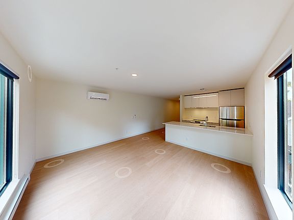 3rd image of 3130 Bryant Ave S #203