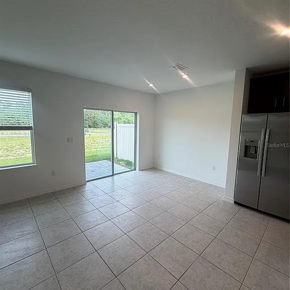 1623 Fan Palm Dr — Photo 5