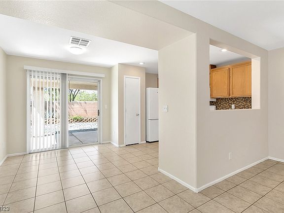4th image of 4928 Wild Buffalo Ave