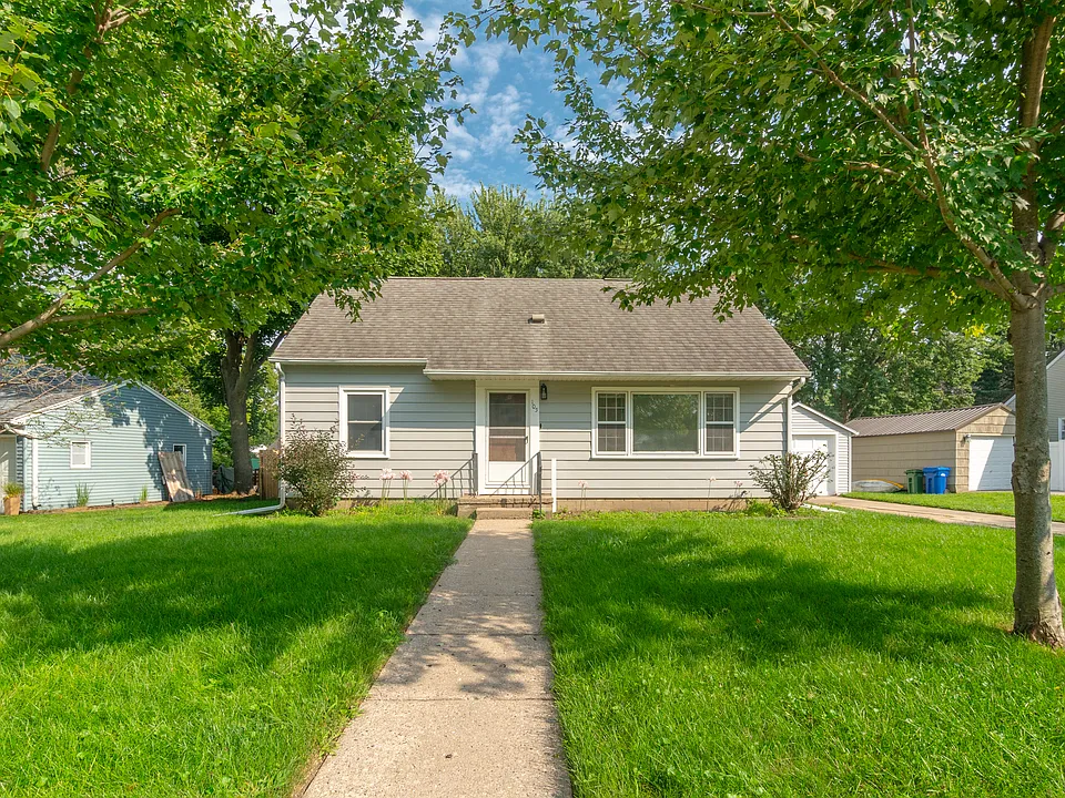 105 Sunset St