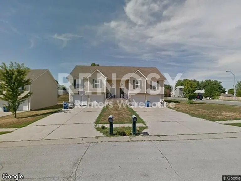 1500 Galway Ct — Photo 3