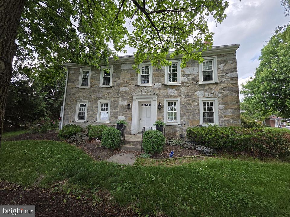 1st image of 416 Snyder Rd
