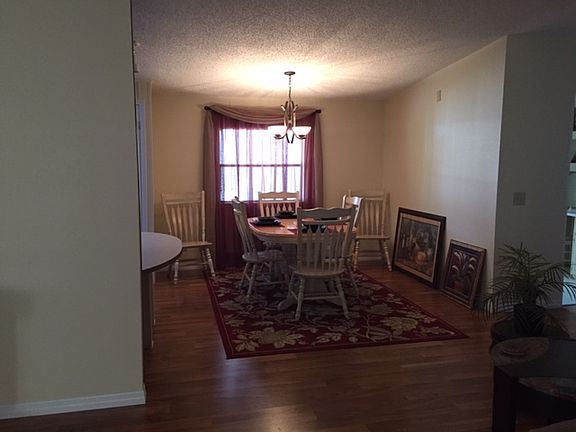 3rd image of 1989 Abbeyview Dr