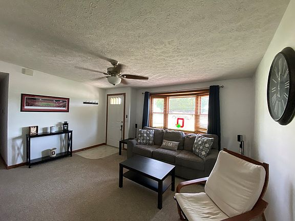4th image of 90 Unioto Dr