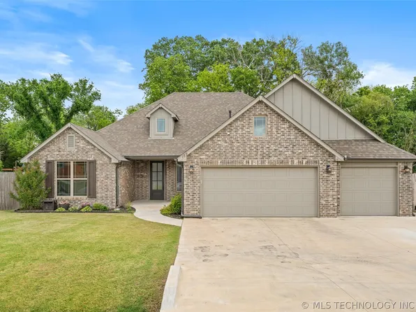 189 N Phillips St, Skiatook, OK 74070