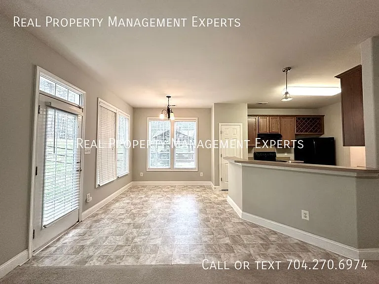 9824 Coatbridge Dr — Photo 6