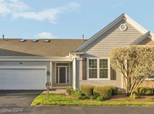 5003 Harbor Place Dr, Saint Clair Shores, MI