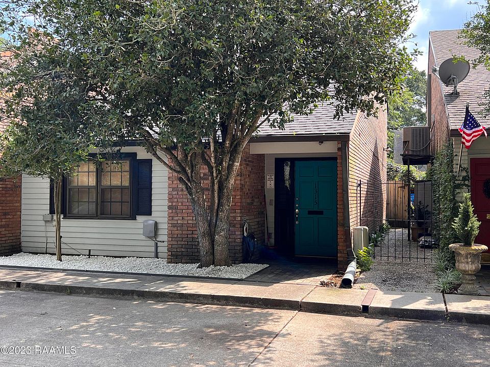 1st image of 1315 W Saint Mary Blvd