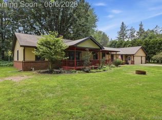 4550 Hummer Lake Rd, Ortonville, MI 48462