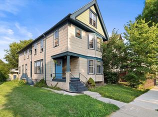 1822 S 10th St, Milwaukee, WI 53204