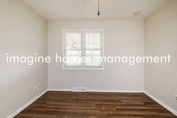6727 Solon Blvd — Photo 7