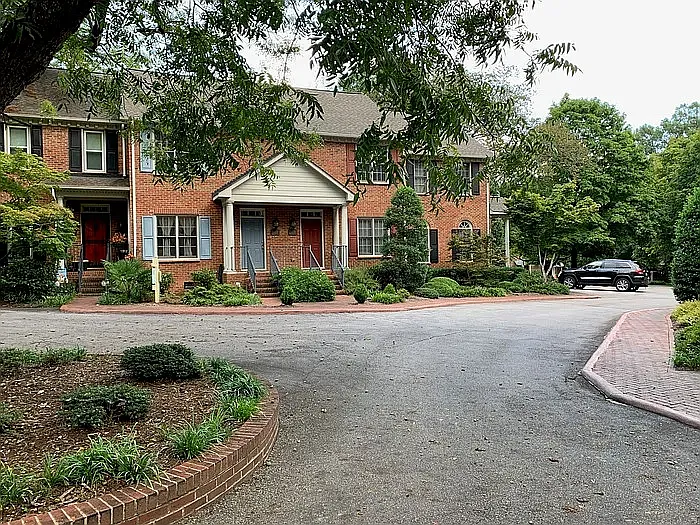 Building Photo - 1405 Governors Ct