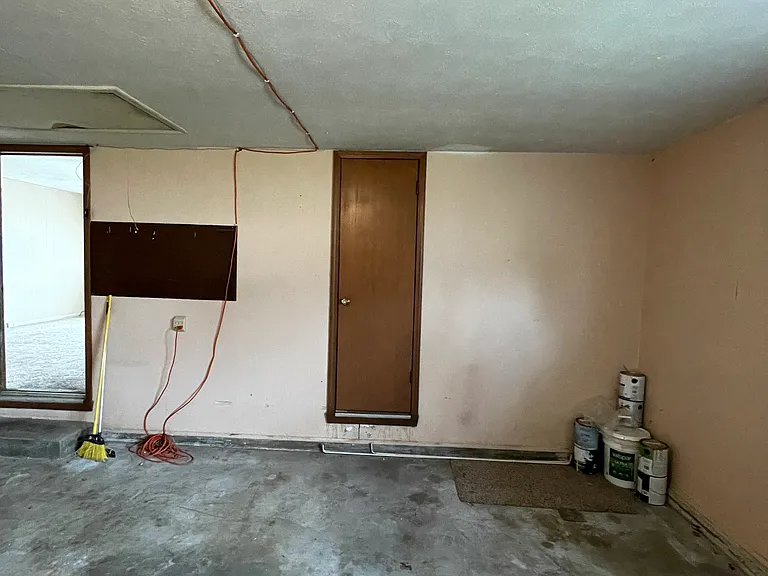 1333 S Ventura Ave — Photo 13