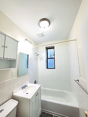 3rd image of 753 Hendrix St Floor 1