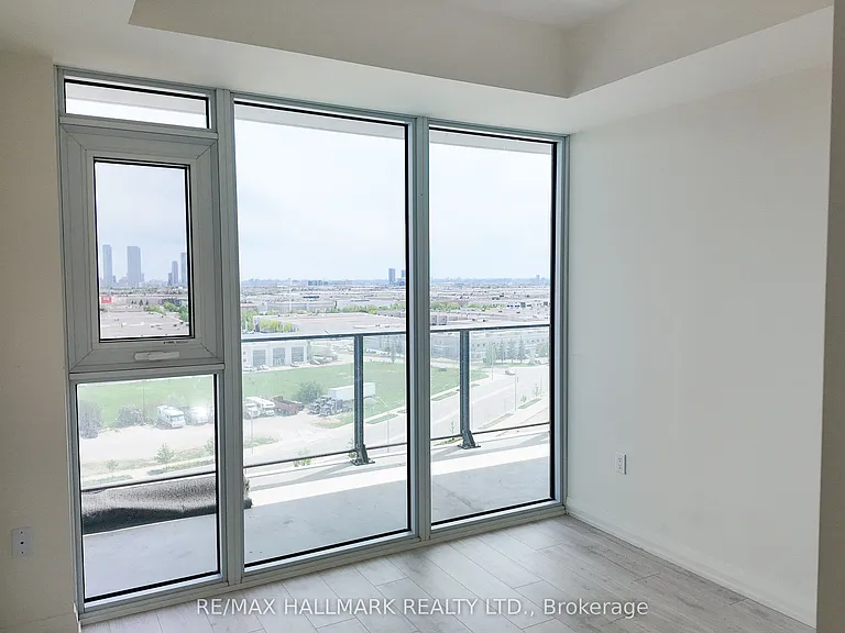 8960 Jane St #912 — Photo 10