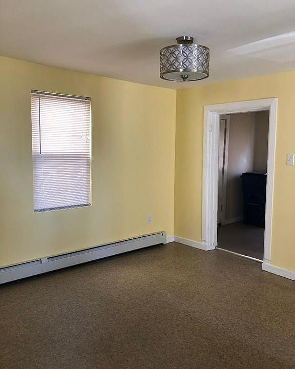 2nd image of 64 Buswell St