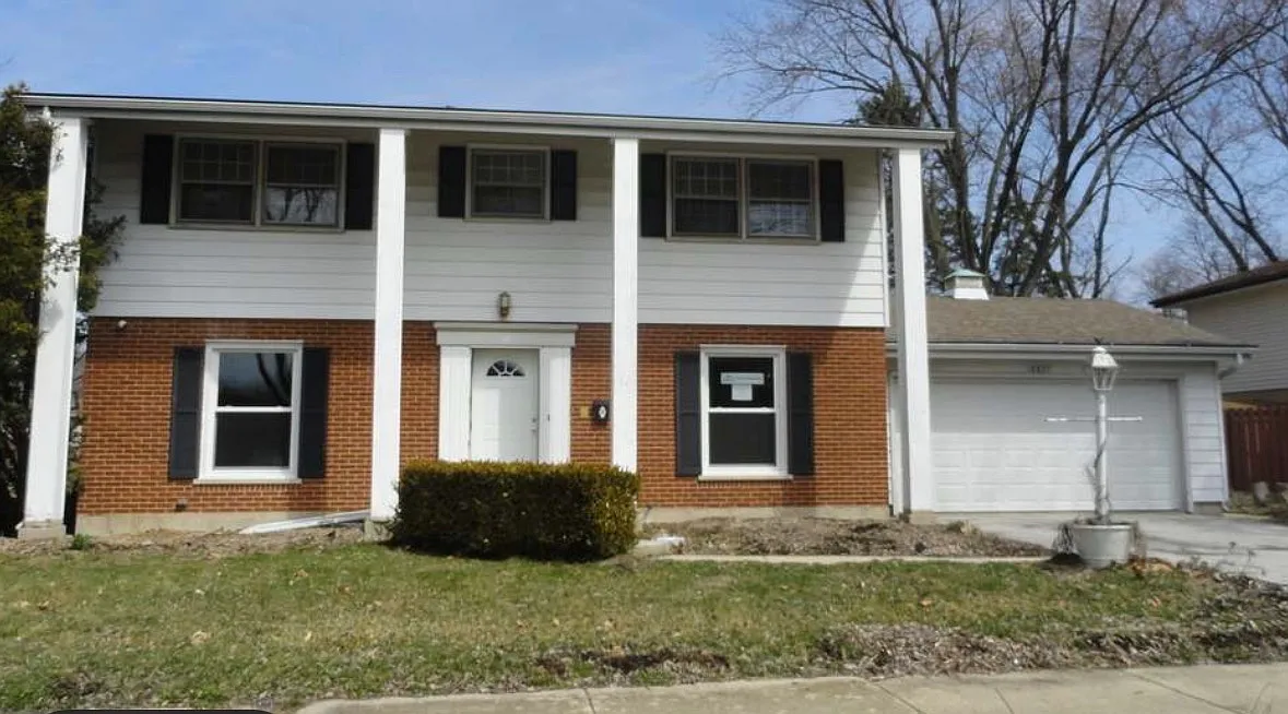 6 bed, 1854 sqft, $3,200 — Photo 2